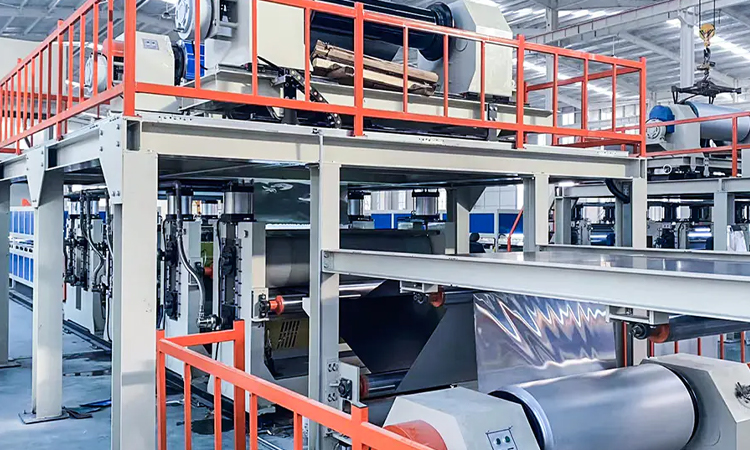 Linha de produção de painel composto multifuncional